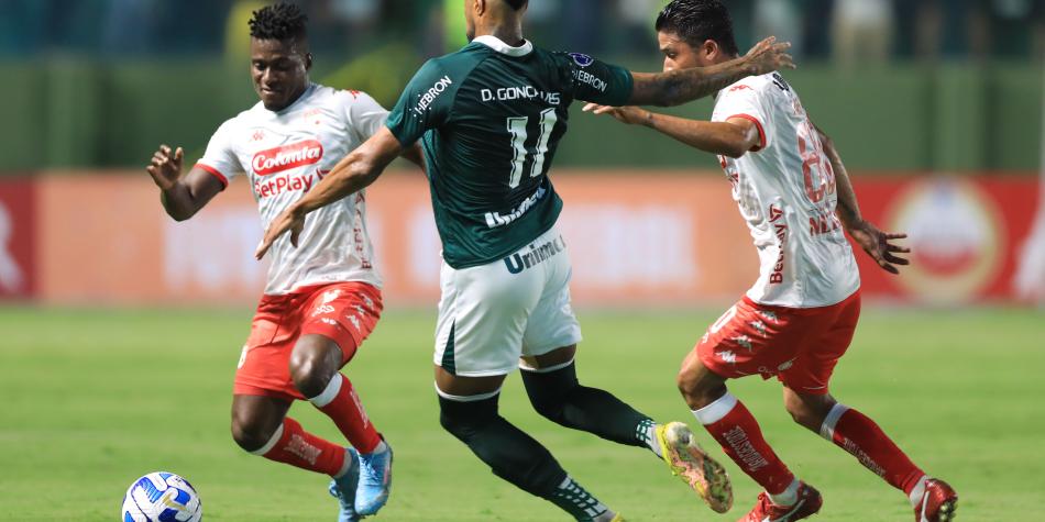 Goiás vs Santa Fe