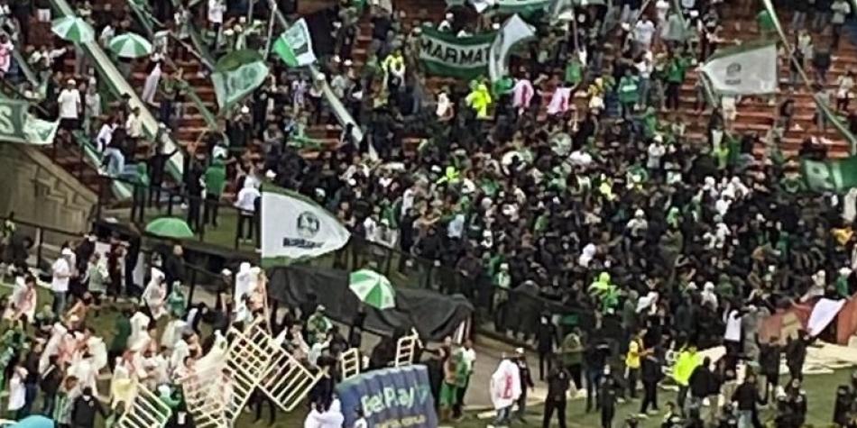 Violencia de hinchas de Nacional