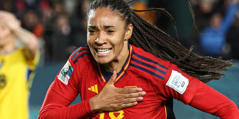 Salma Paralluelo, de España