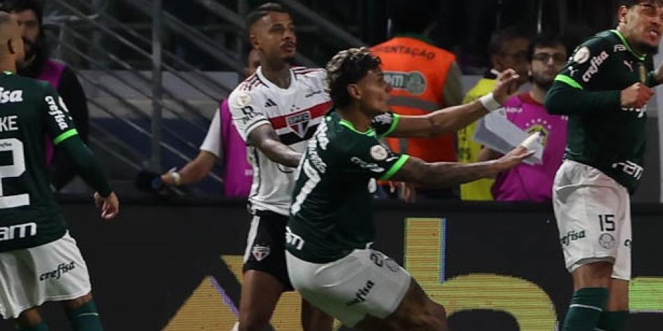Richard Ríos en Palmeiras vs Sao Paulo