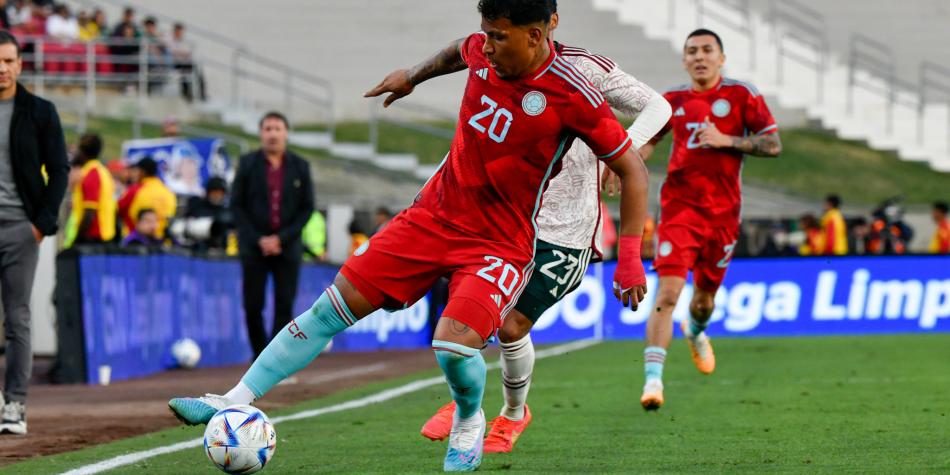 Resumen y goles, Estados Unidos 3-2 México