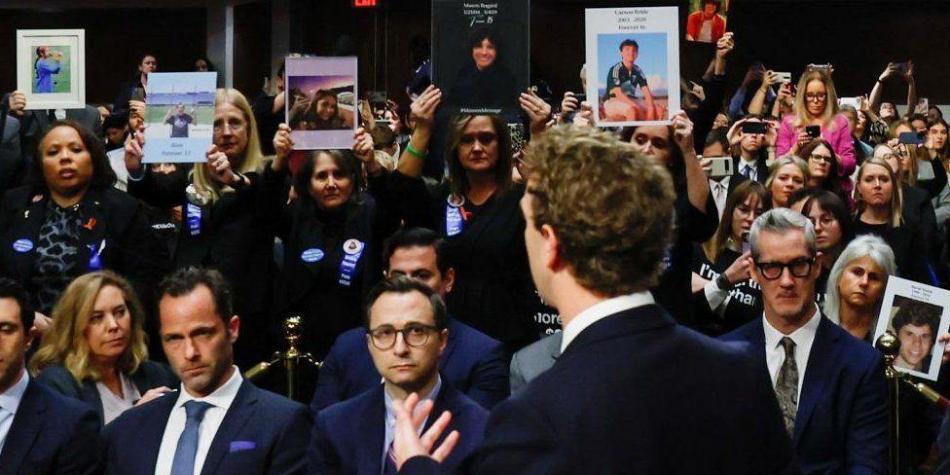 BBC Mundo: Mark Zuckerberg frente a los familiares en el Congreso de Estados Unidos.