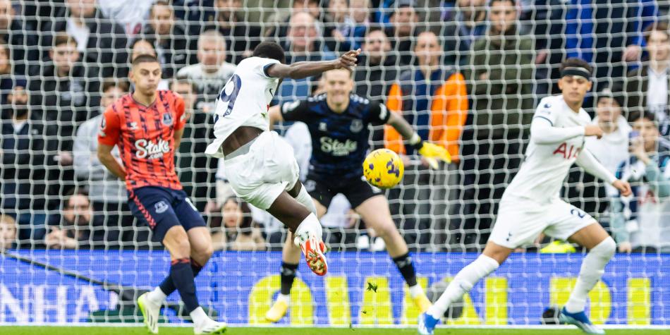 everton-vs-tottenham-2