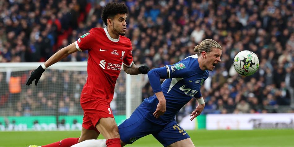 Luis Díaz en Liverpool vs Chelsea, en Carabao Cup