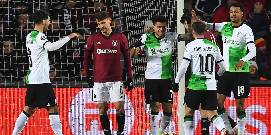 Díaz en Sparta Praga vs Liverpool