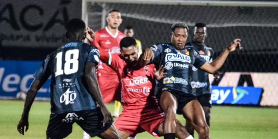 Patriotas vs Pereira