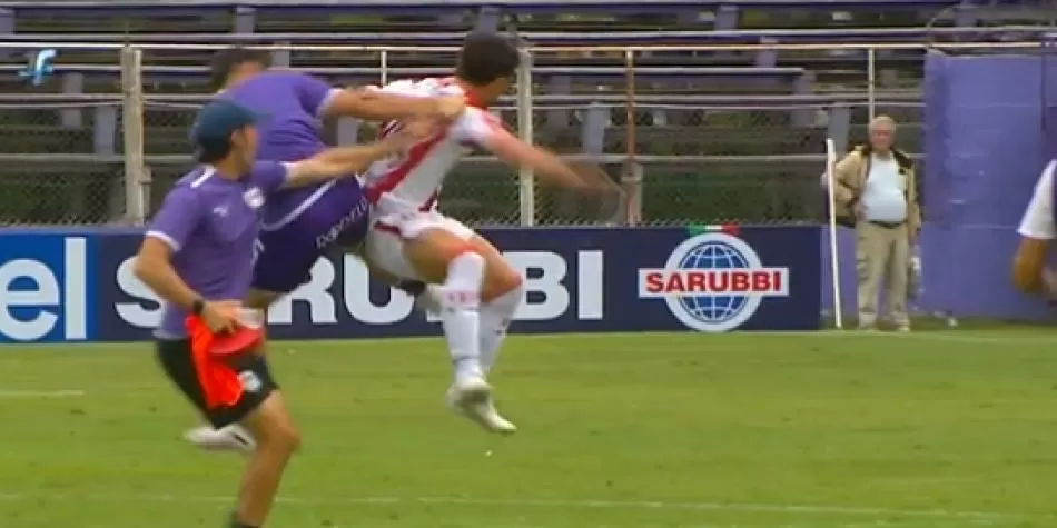 Pelea Defensor Sporting vs River