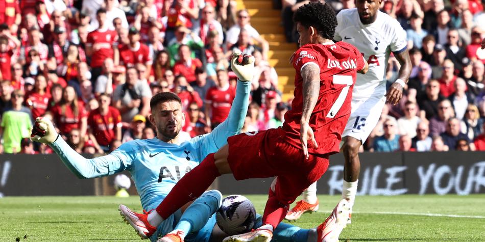 Díaz en Liverpool vs Tottenham