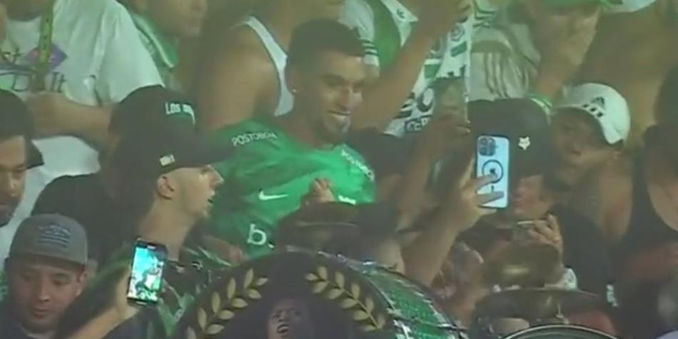 Daniel Muñoz en partido de Atlético Nacional