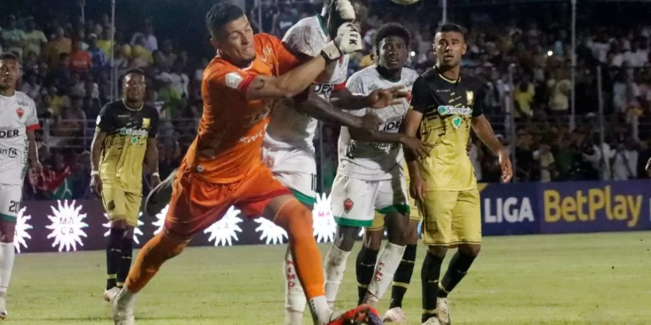 Águilas Doradas vs. Patriotas