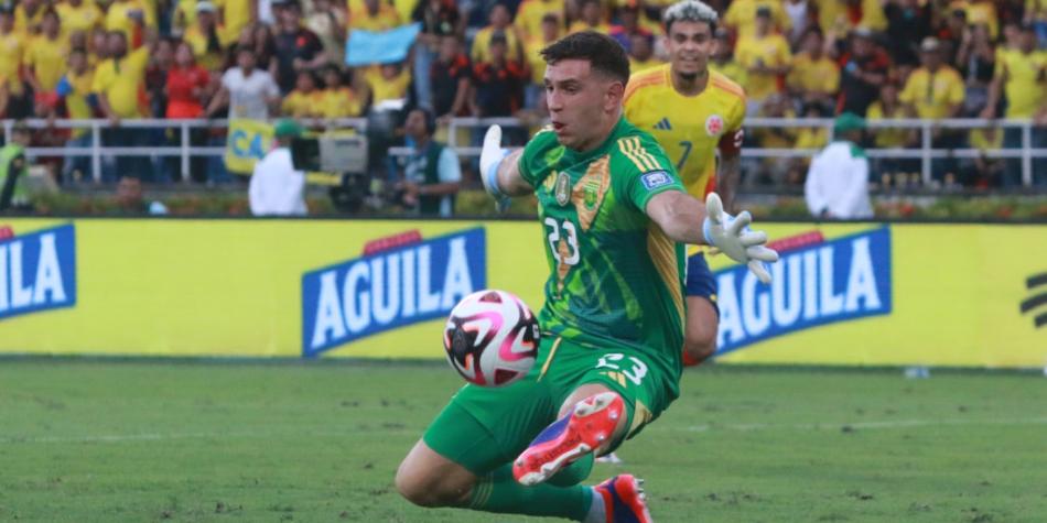 Emiliano Dibu Martínez