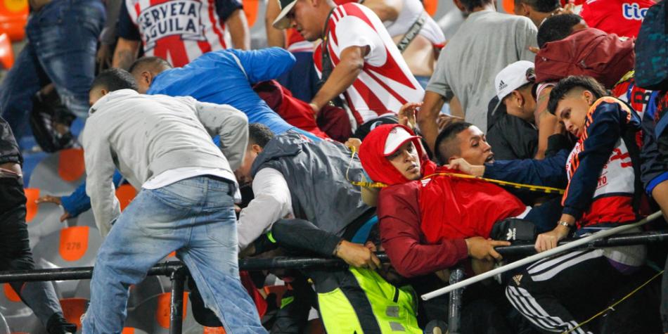 Desmanes Nacional vs Junior