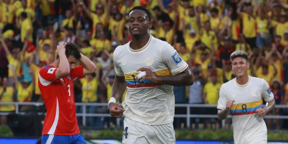 Jhon Durán en Colombia vs Chile por Eliminatorias