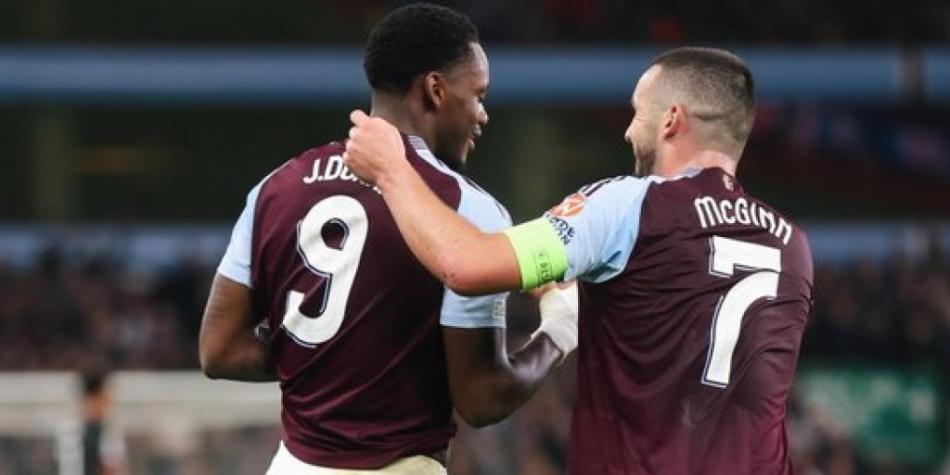 Jhon Durán celebra gol en Aston Villa vs Bologna