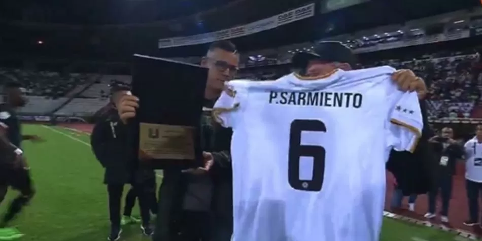 Homenaje de Once Caldas a Pedro Sarmiento