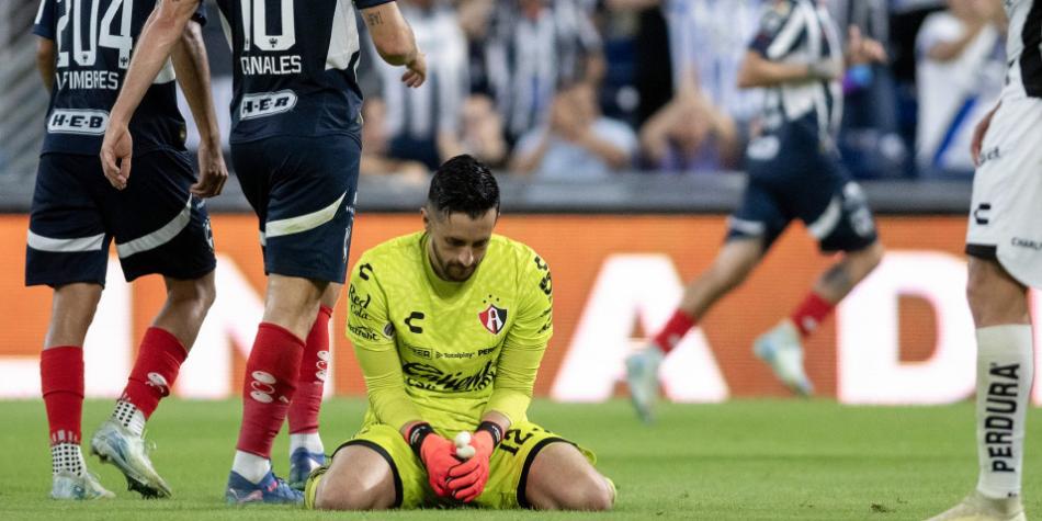 Camilo Vargas en Monterrey vs Atlas