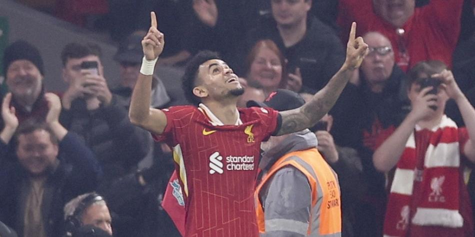Luis Díaz con Liverpool en UEFA Champions League