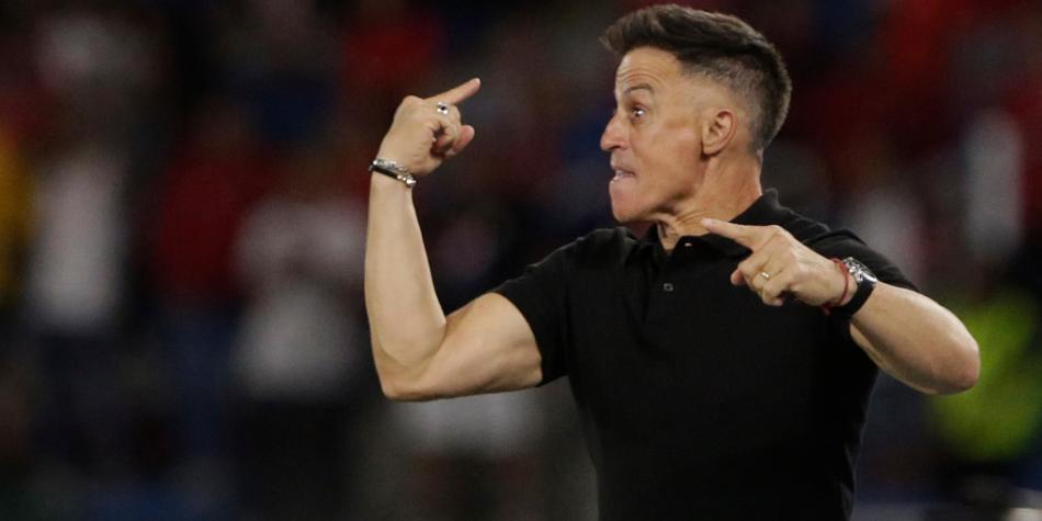 Pablo Peirano, entrenador de Santa Fe