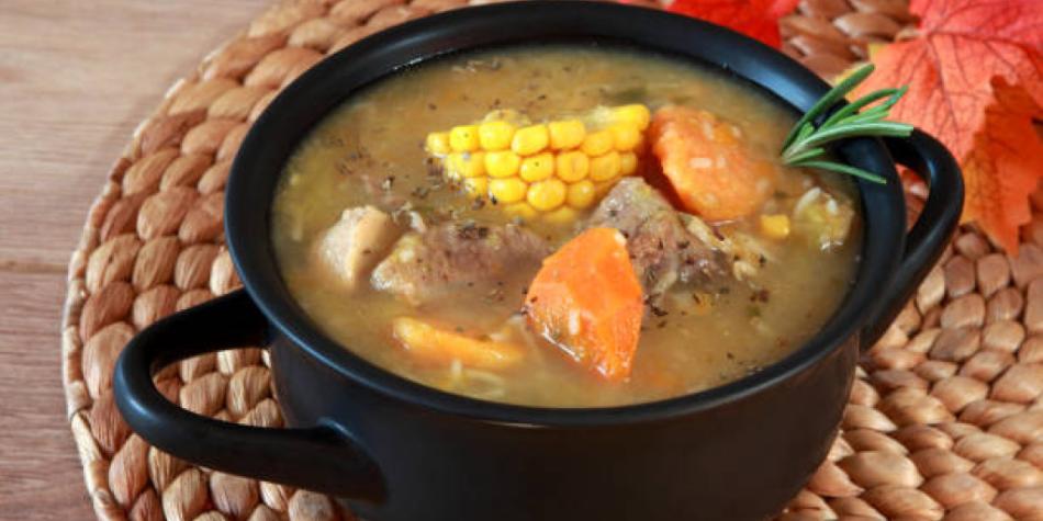 Sancocho colombiano