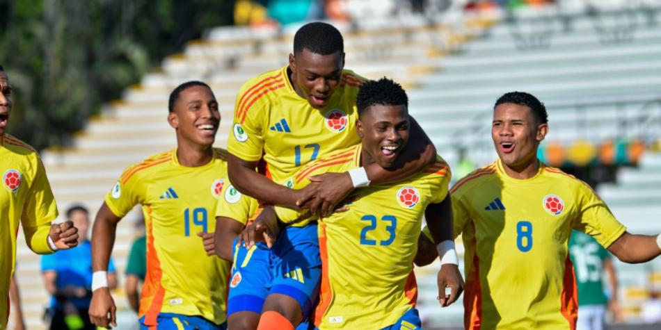 La Selección Colombia celebra en el Sudamericano Sub-20