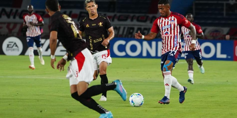 Junior vs América