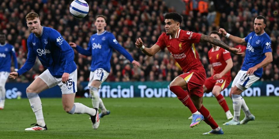 Luis Díaz en Liverpool vs Everton