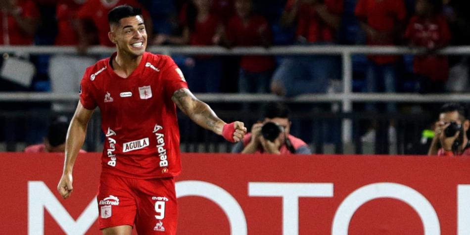 Luis Ramos [América] celebra su gol a Corinthians