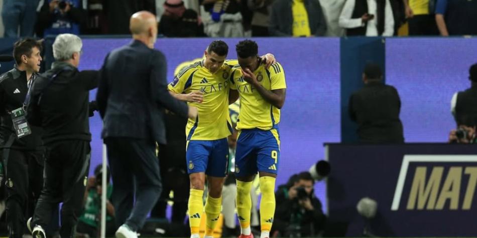 Jhon Durán y Cristiano Ronaldo
