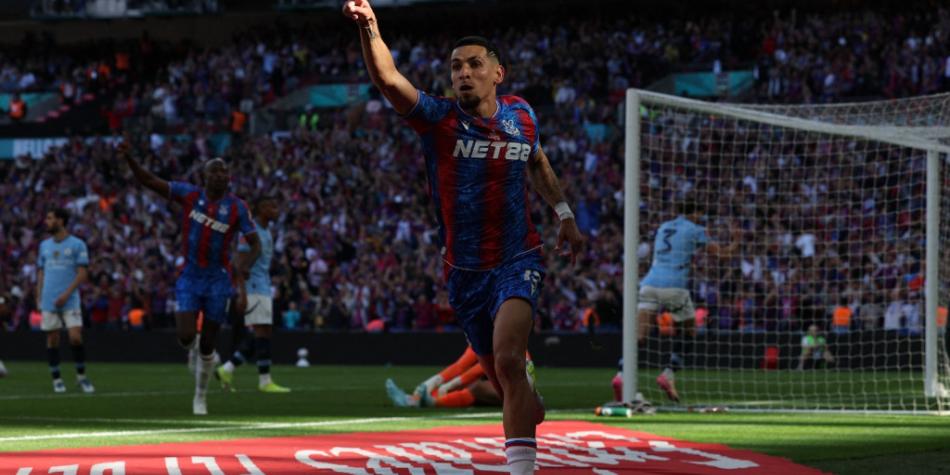 Daniel Muñoz - Crystal Palace vs Manchester City - Final FA Cup